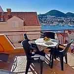 Apartment Sea Star